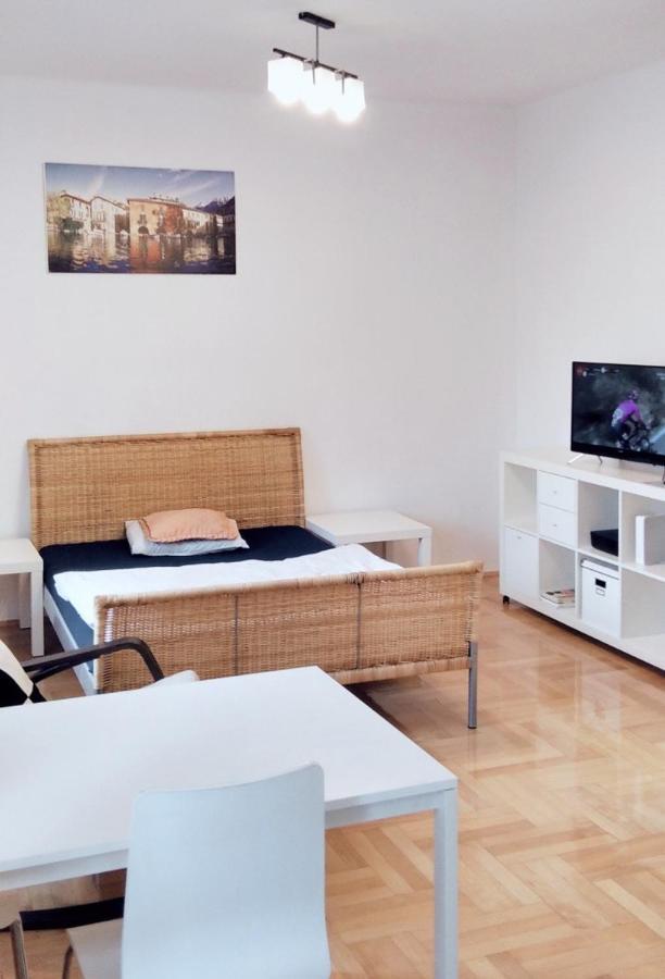 Apartament Hallera Square Warsaw 27M2 エクステリア 写真